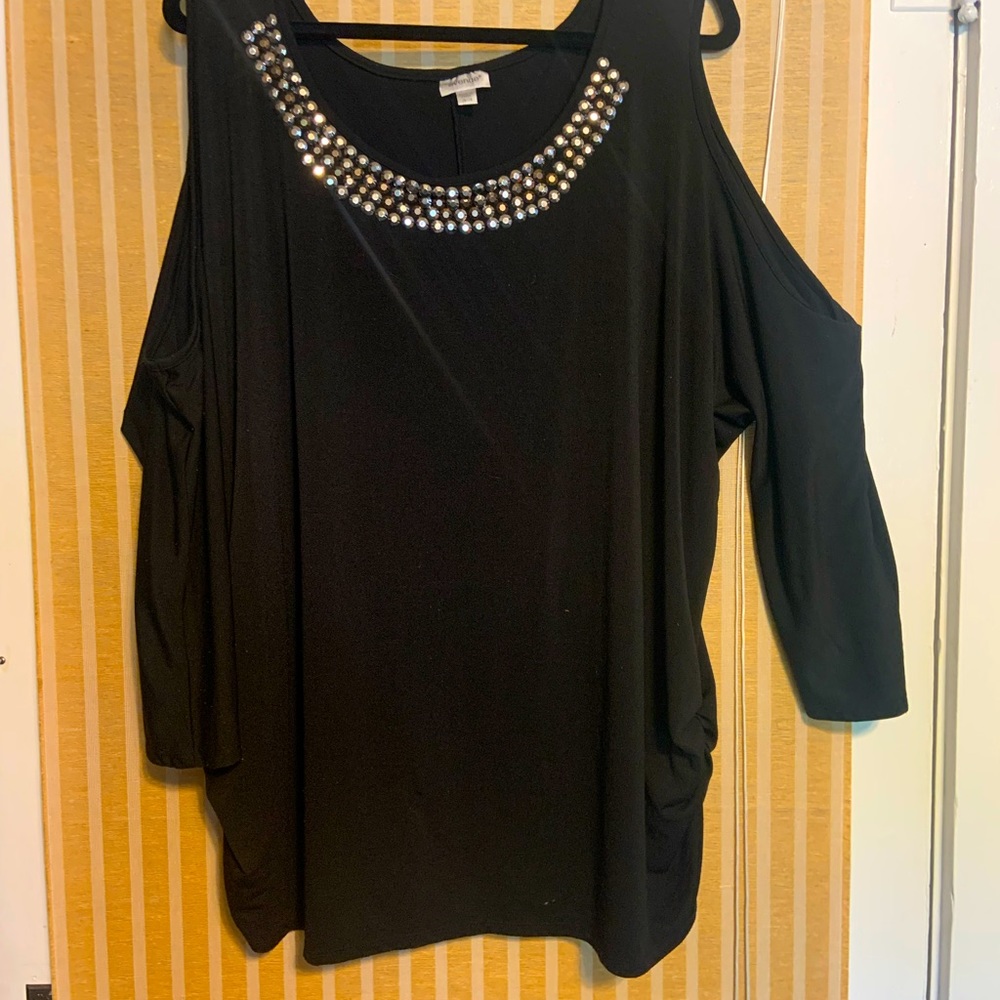 Avenue black cold shoulder top